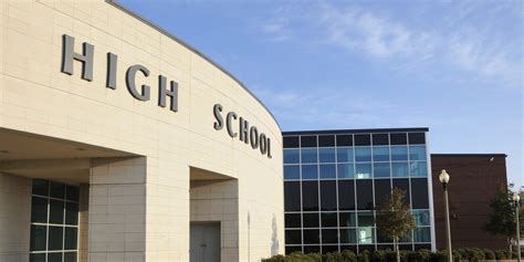 'school high' Search .